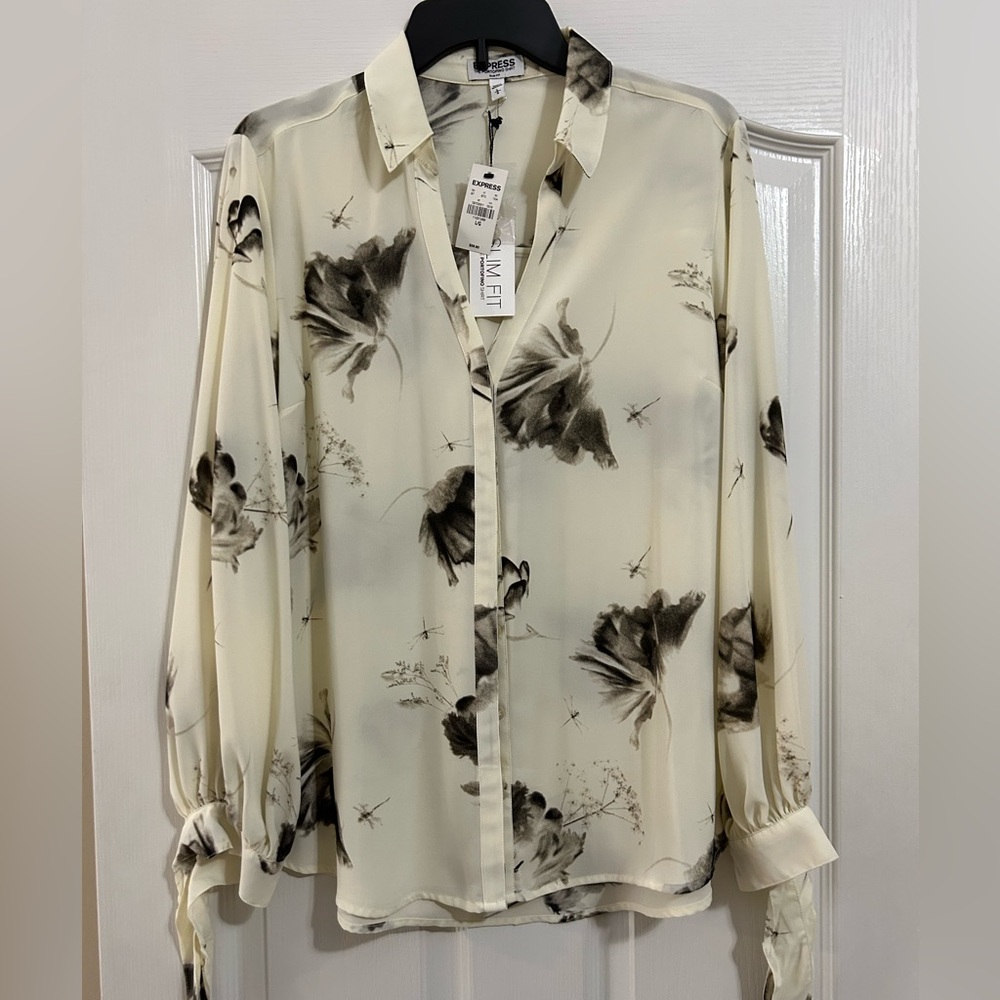 Express Cream and Black Floral Blouse
